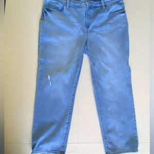 CHICOS SO SLIMMING GIRLFRIEND SLIM LEG CROPS